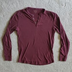 Banana Republic | Burgundy Long Sleeve Henley